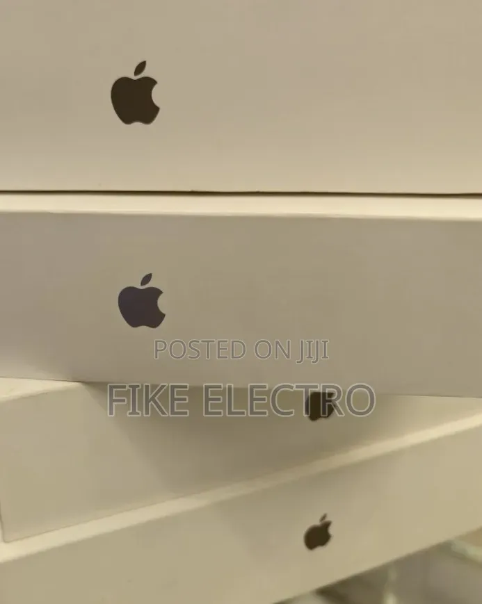 New Laptop Apple MacBook Pro 2025 M5 36GB Apple M5 Pro SSD 2T