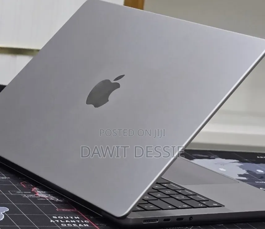New Laptop Apple MacBook Pro 2021 M1 32GB Apple M1 Pro SSD 512GB
