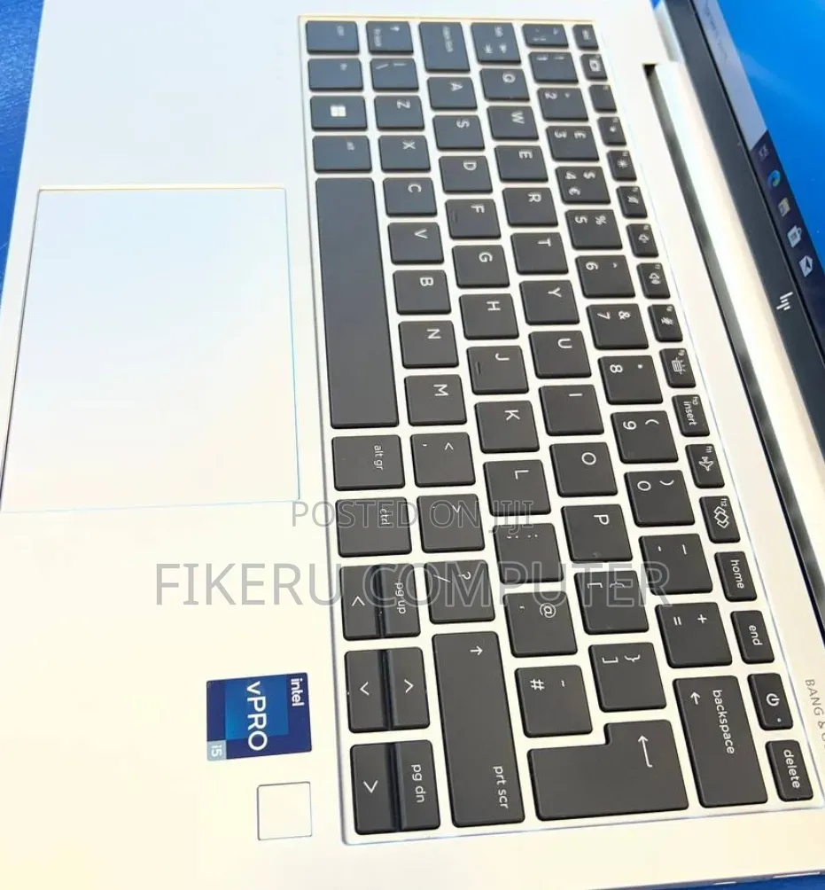New Laptop HP EliteBook 840 G9 16GB Intel Core i5 SSD 512GB