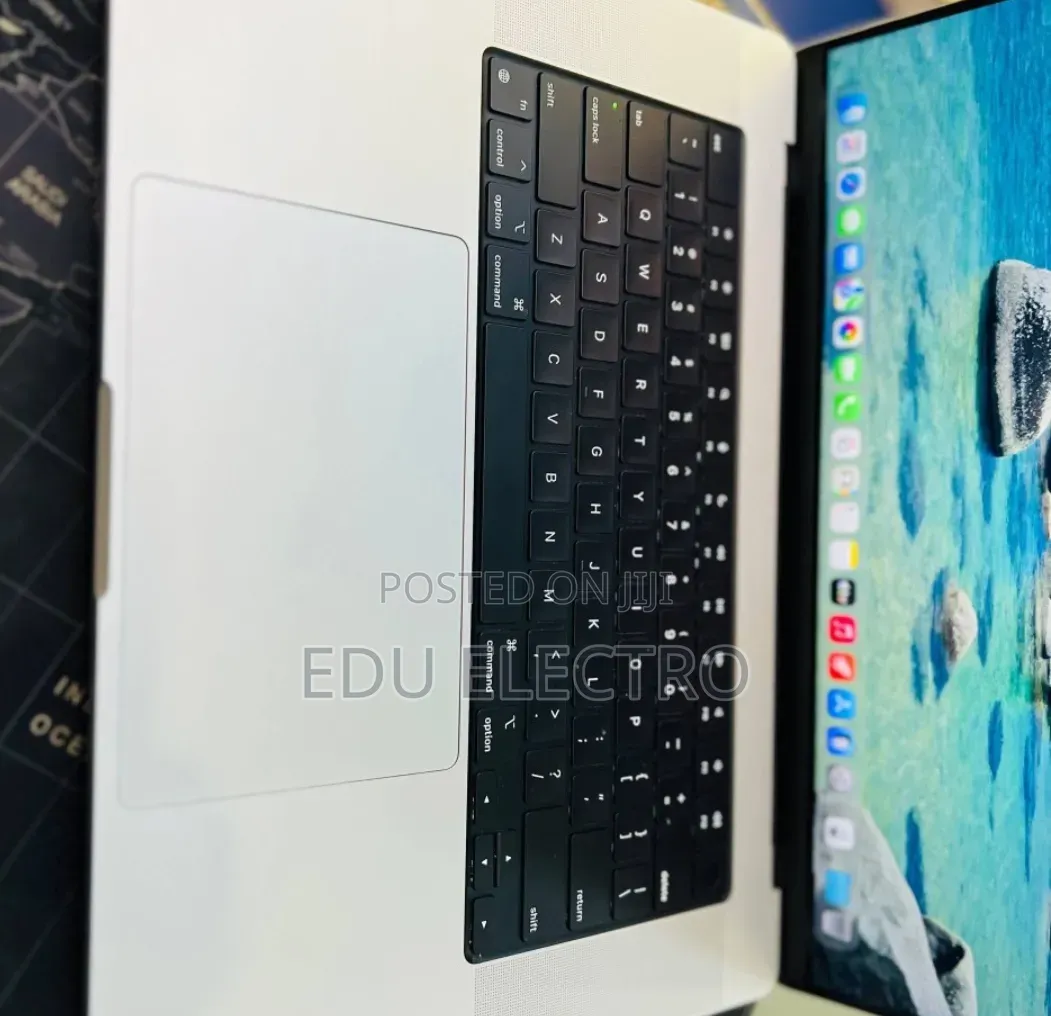 New Laptop Apple MacBook Pro 2021 M1 32GB Apple M1 Max SSD 1T