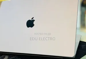 New Laptop Apple MacBook Pro 2021 M1 32GB Apple M1 Max SSD 1T