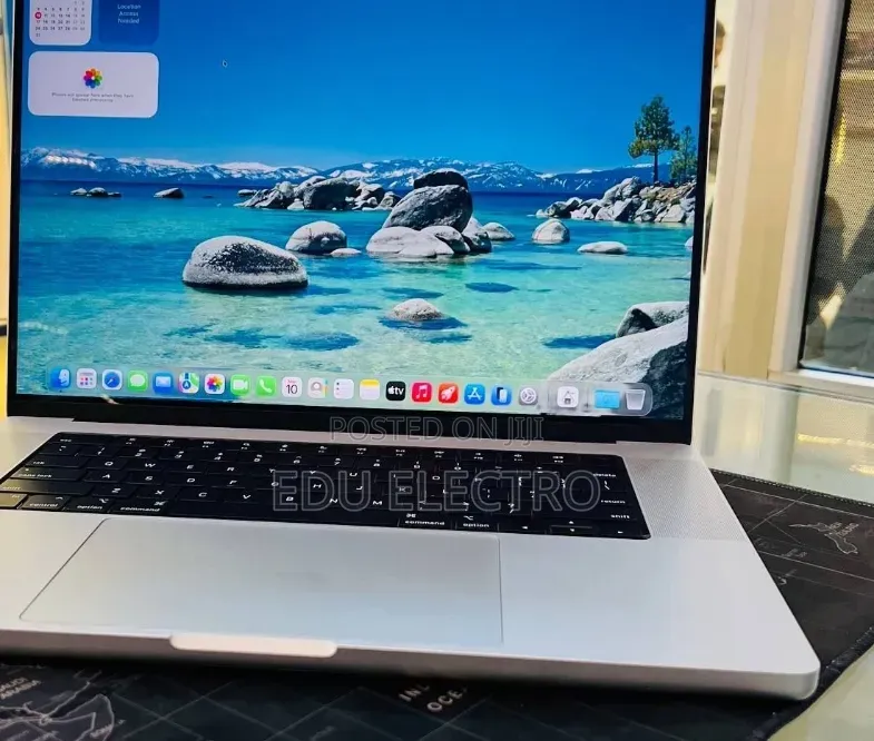 New Laptop Apple MacBook Pro 2021 M1 32GB Apple M1 Max SSD 1T