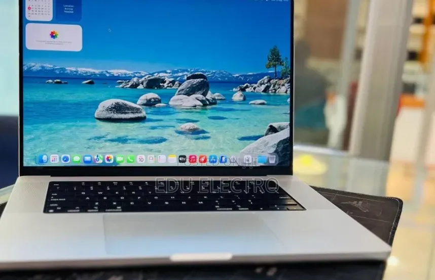 New Laptop Apple MacBook Pro 2021 M1 32GB Apple M1 Max SSD 1T