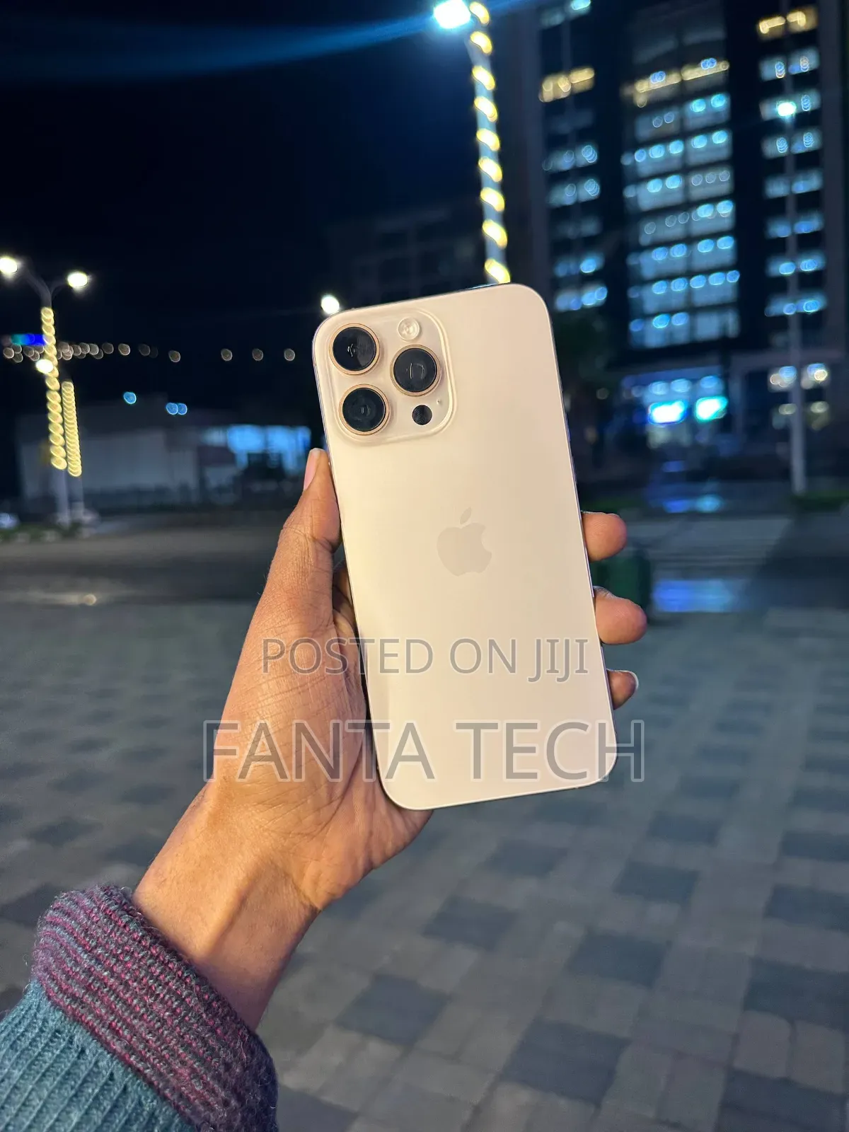 New Apple iPhone 16 Pro Max 256 GB Gold