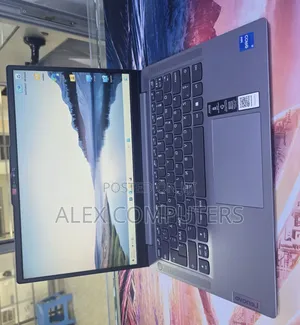 New Laptop Lenovo Ideapad 3 8GB Intel Core i5 SSD 512GB