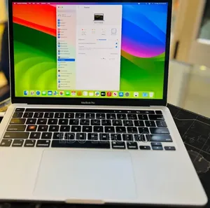New Laptop Apple MacBook Pro 2021 M1 16GB Apple M1 Pro SSD 256GB