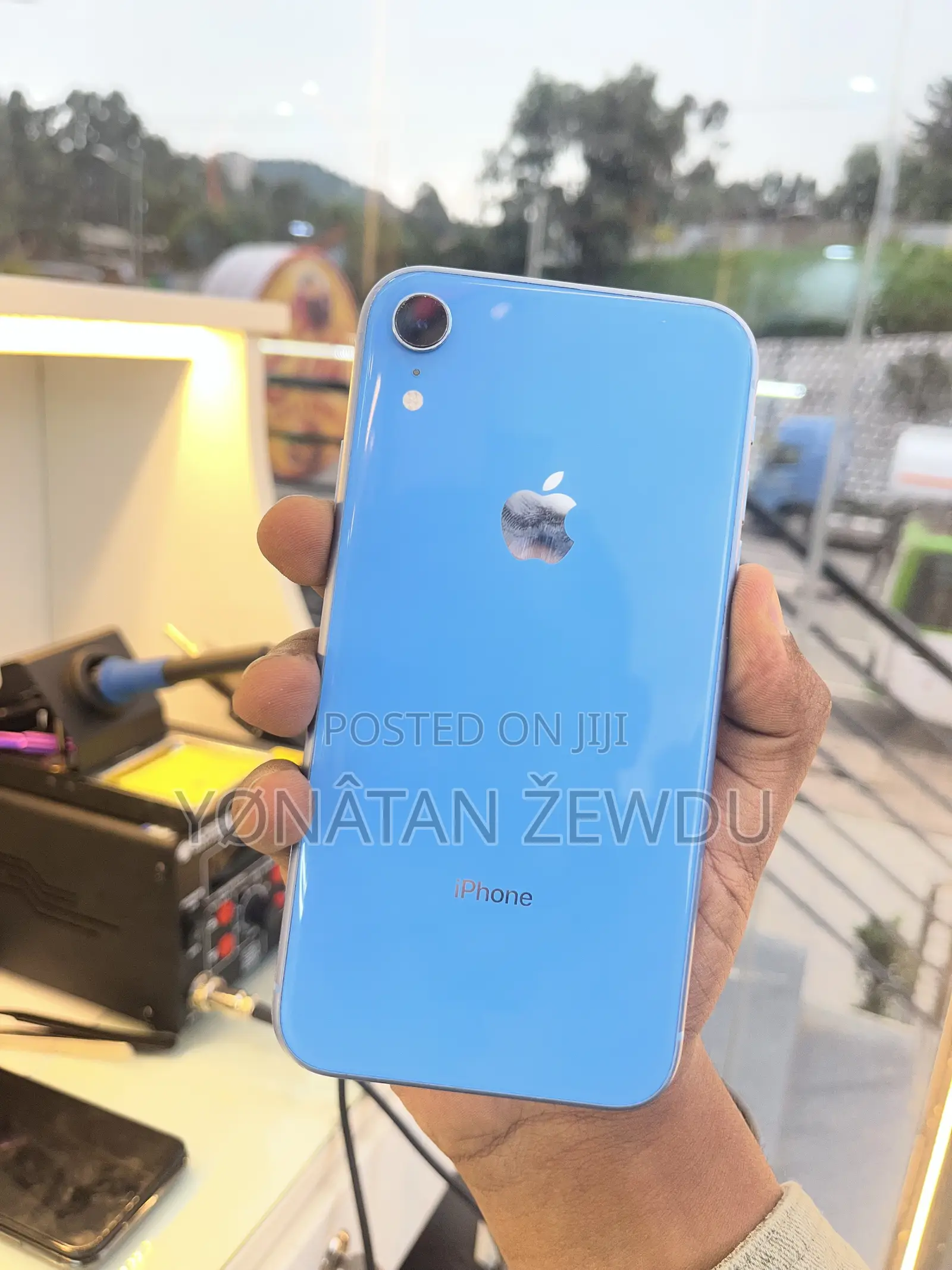 Apple iPhone XR 64 GB