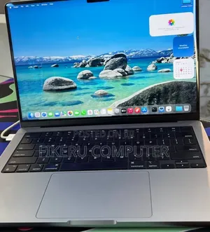 New Laptop Apple MacBook Pro 2023 M3 8GB Apple M3 Pro SSD 512GB