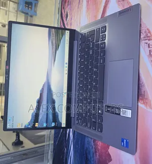 New Laptop Lenovo Ideapad 3 8GB Intel Core i5 SSD 512GB