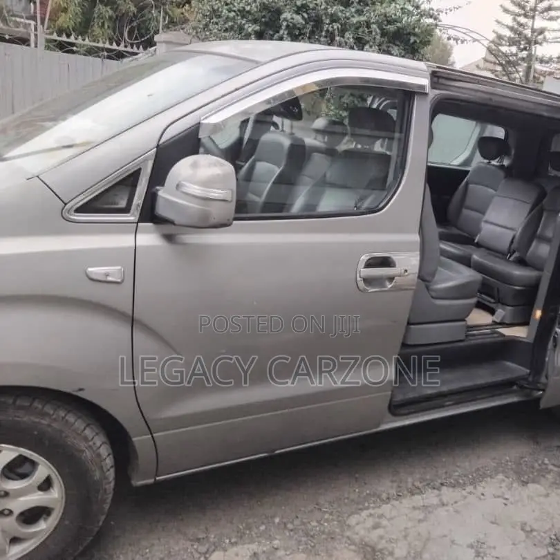 Hyundai Starex 2013 Silver
