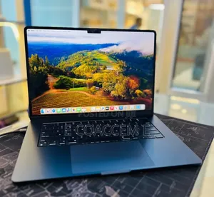 New Laptop Apple MacBook 8GB Apple M3 SSD 256GB