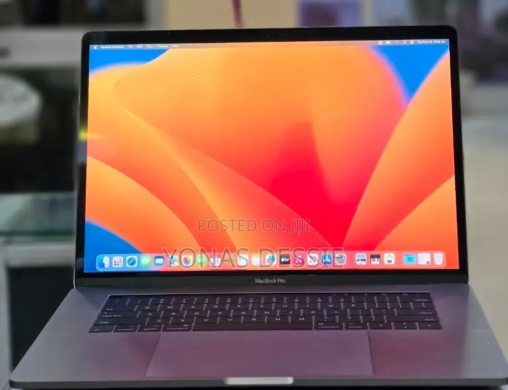 Laptop Apple MacBook Pro 2017 16GB Intel Core i7 SSD 512GB