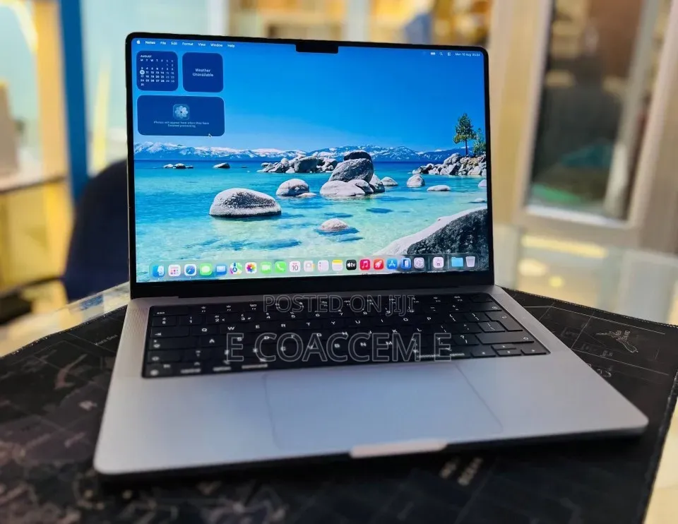 New Laptop Apple MacBook 16GB SSD 512GB