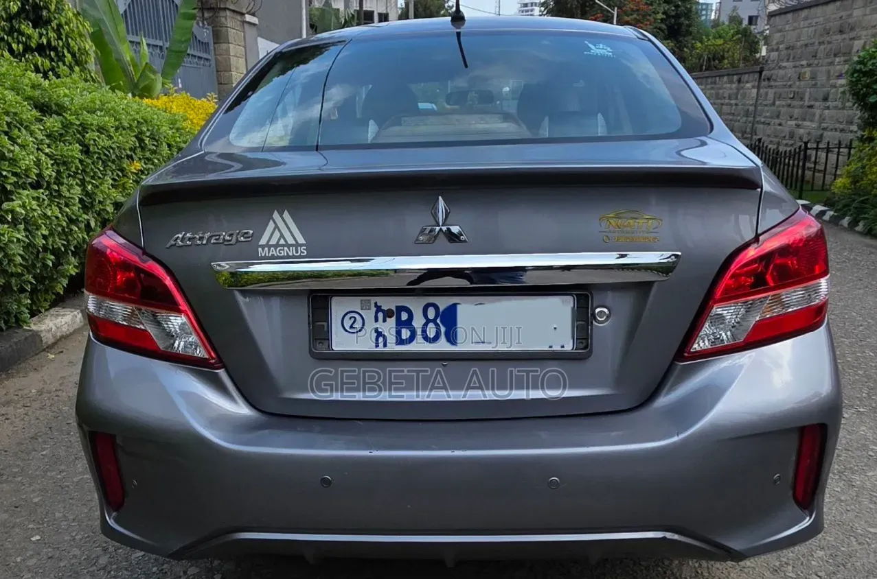 Mitsubishi Attrage 2021