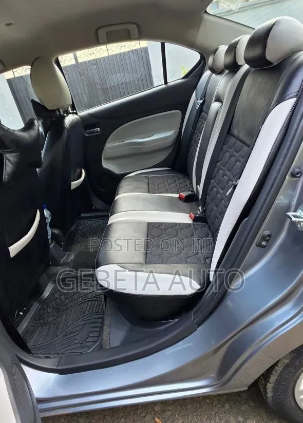 Mitsubishi Attrage 2021