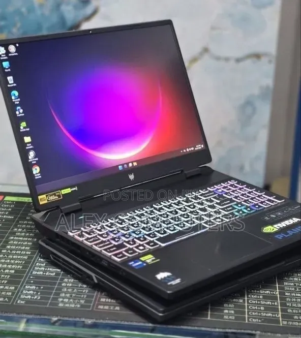 New Laptop Acer Predator Helios Neo 16 16GB Intel Core i7 SSD 512GB