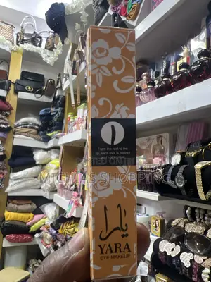 Yara Waterproof and Long Lasting Mascara Miss Betty