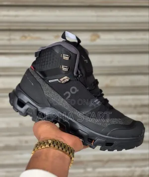 On Cloudrock Mid100% Water Proof Boots for Man's