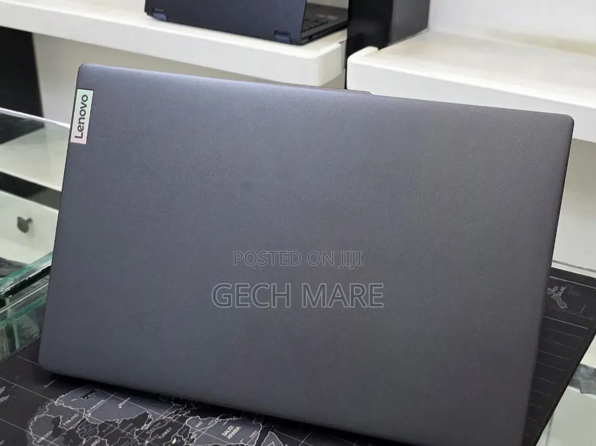 New Laptop Lenovo Ideapad 3 8GB Intel Core i5 SSD 512GB