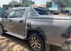 Toyota Hilux 2020 Gray