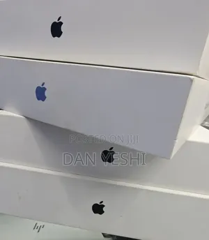 New Laptop Apple MacBook Pro 2025 M5 36GB Apple M5 SSD 2T