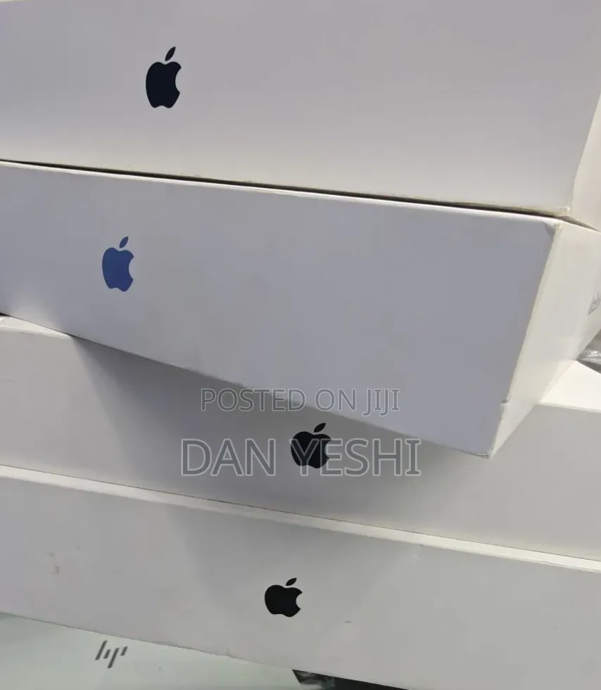 New Laptop Apple MacBook Pro 2025 M5 36GB Apple M5 SSD 2T
