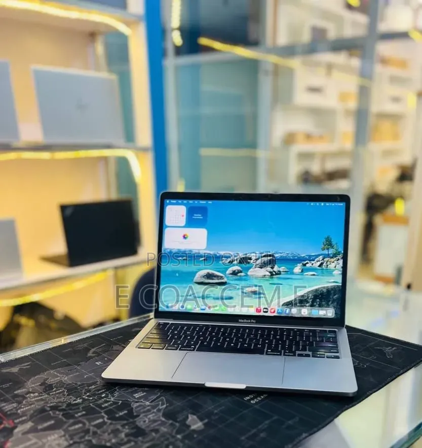 New Laptop Apple MacBook 8GB SSD 512GB