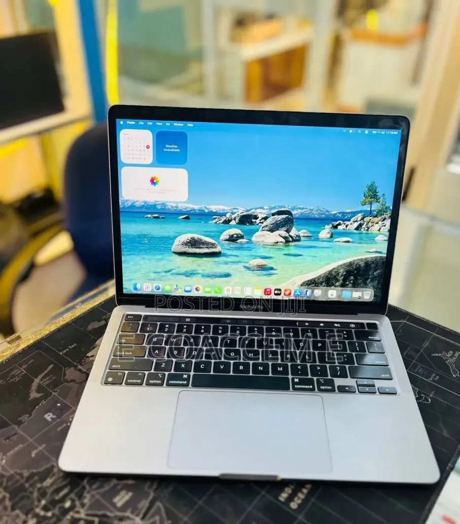 New Laptop Apple MacBook 8GB SSD 512GB