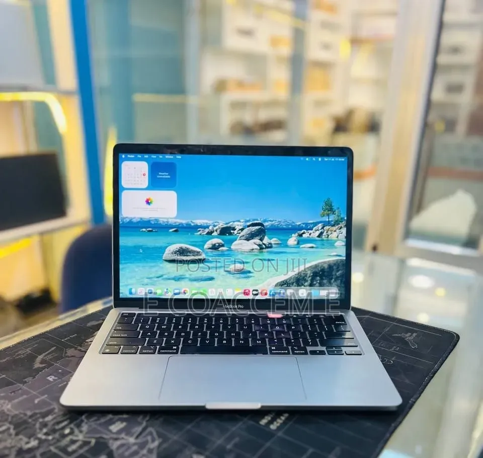New Laptop Apple MacBook 8GB SSD 512GB