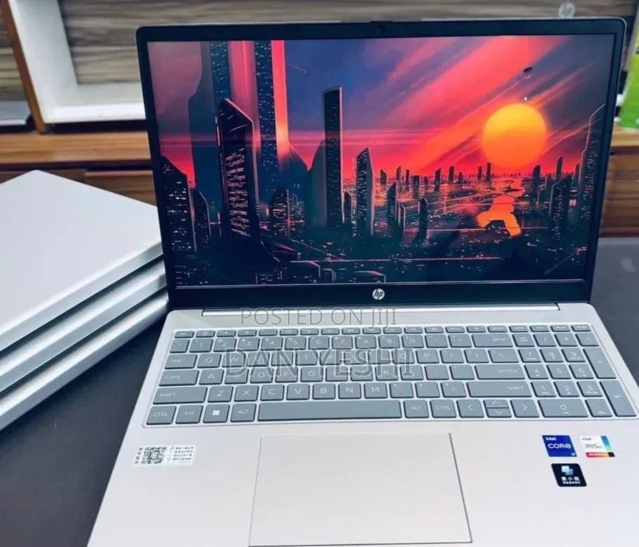 New Laptop HP Stream Notebook 16GB Intel Core i7 SSD 1T
