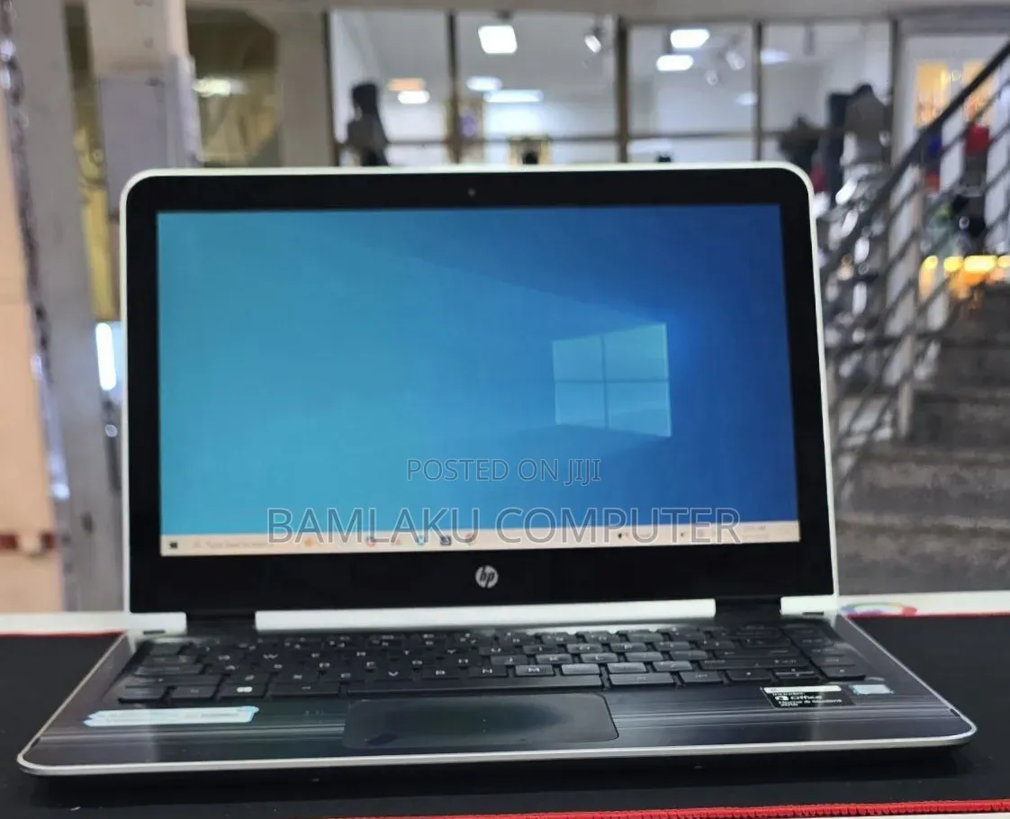 New Laptop HP Pavilion x360 8GB Intel Core i3 SSD 1T