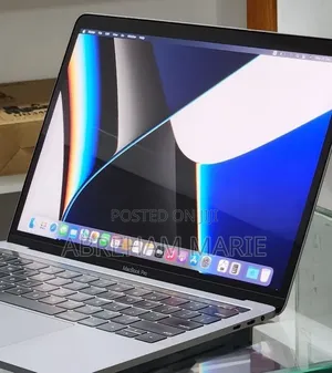 New Laptop Apple MacBook Pro 2019 16GB Intel Core i7 SSD 512GB