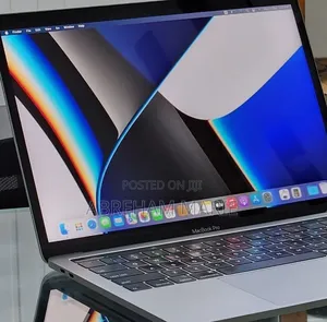 New Laptop Apple MacBook Pro 2019 16GB Intel Core i7 SSD 512GB