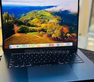 New Laptop Apple MacBook Air 2024 M3 8GB Apple M3 SSD 256GB