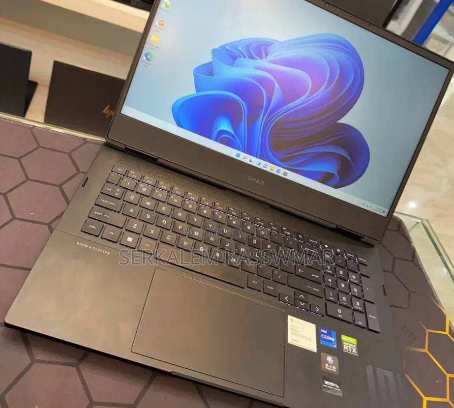 New Laptop HP Omen 16 16GB Intel Core i7 SSD 512GB