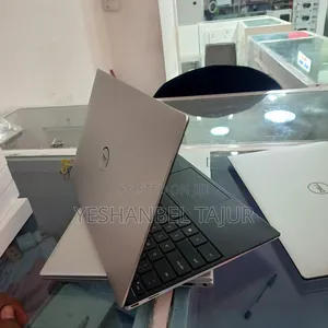 New Laptop Dell XPS 13 32GB Intel Core i7 SSD 512GB