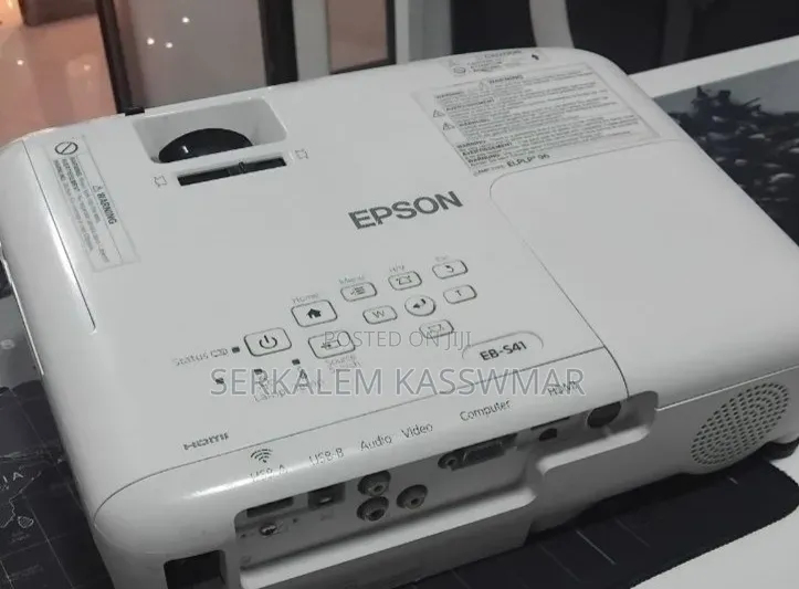Epson Projector 
m