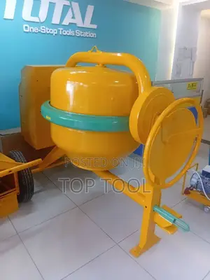 Yellow Portable Towable Concrete Mixer