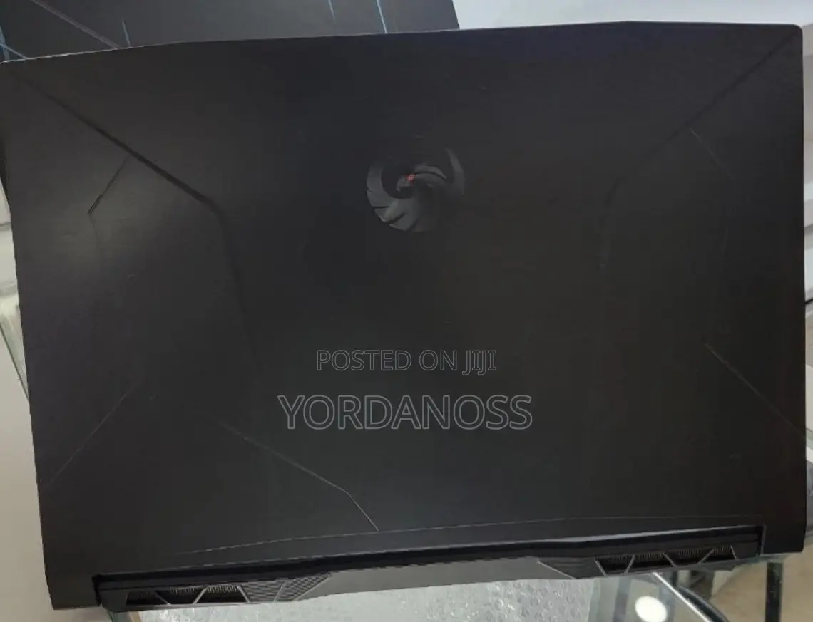 New Laptop MSI GF63 16GB AMD Ryzen 5 SSD 512GB