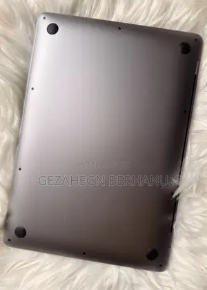 New Laptop Apple MacBook Air 2020 8GB Intel Core i5 SSD 512GB