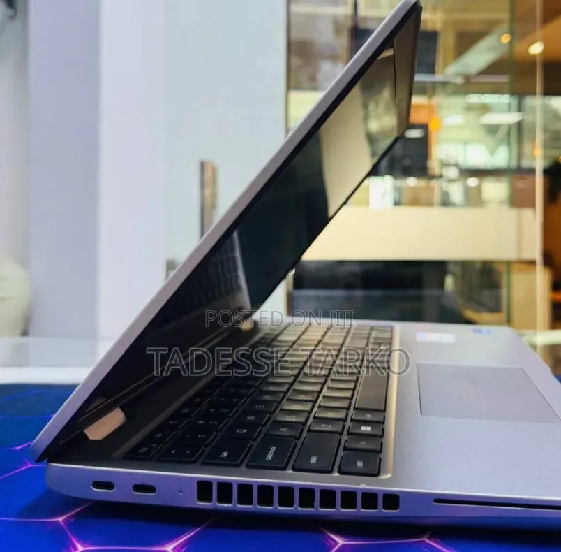 New Laptop Dell Precision 3581 16GB Intel Core i7 SSD 1T