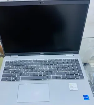 New Laptop Dell Precision 3581 16GB Intel Core i7 SSD 1T