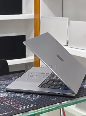 New Laptop Apple MacBook Pro 2021 M1 Max 32GB Apple M1 Max SSD 512GB