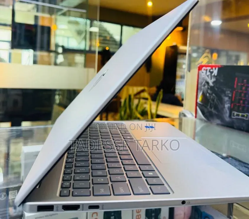 New Laptop HP Stream Notebook 16GB Intel Core i7 SSD 1T