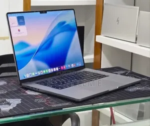 New Laptop Apple MacBook 32GB SSD 512GB