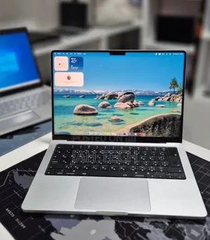New Laptop Apple MacBook Pro 2024 M4 16GB Apple M4 Pro SSD 512GB