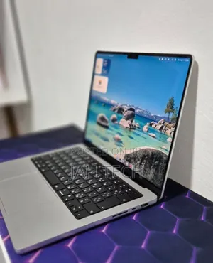 New Laptop Apple MacBook Pro 2024 M4 16GB Apple M4 Pro SSD 512GB
