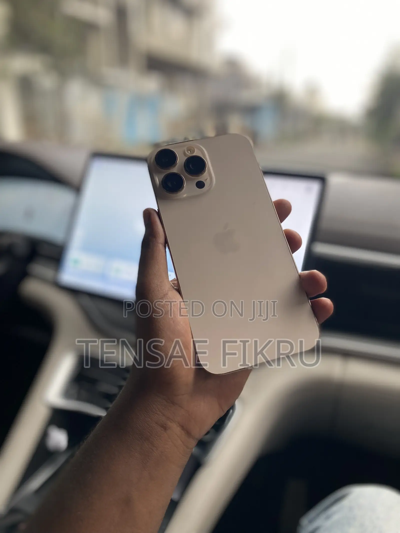 New Apple iPhone 16 Pro Max 256 GB Gold
