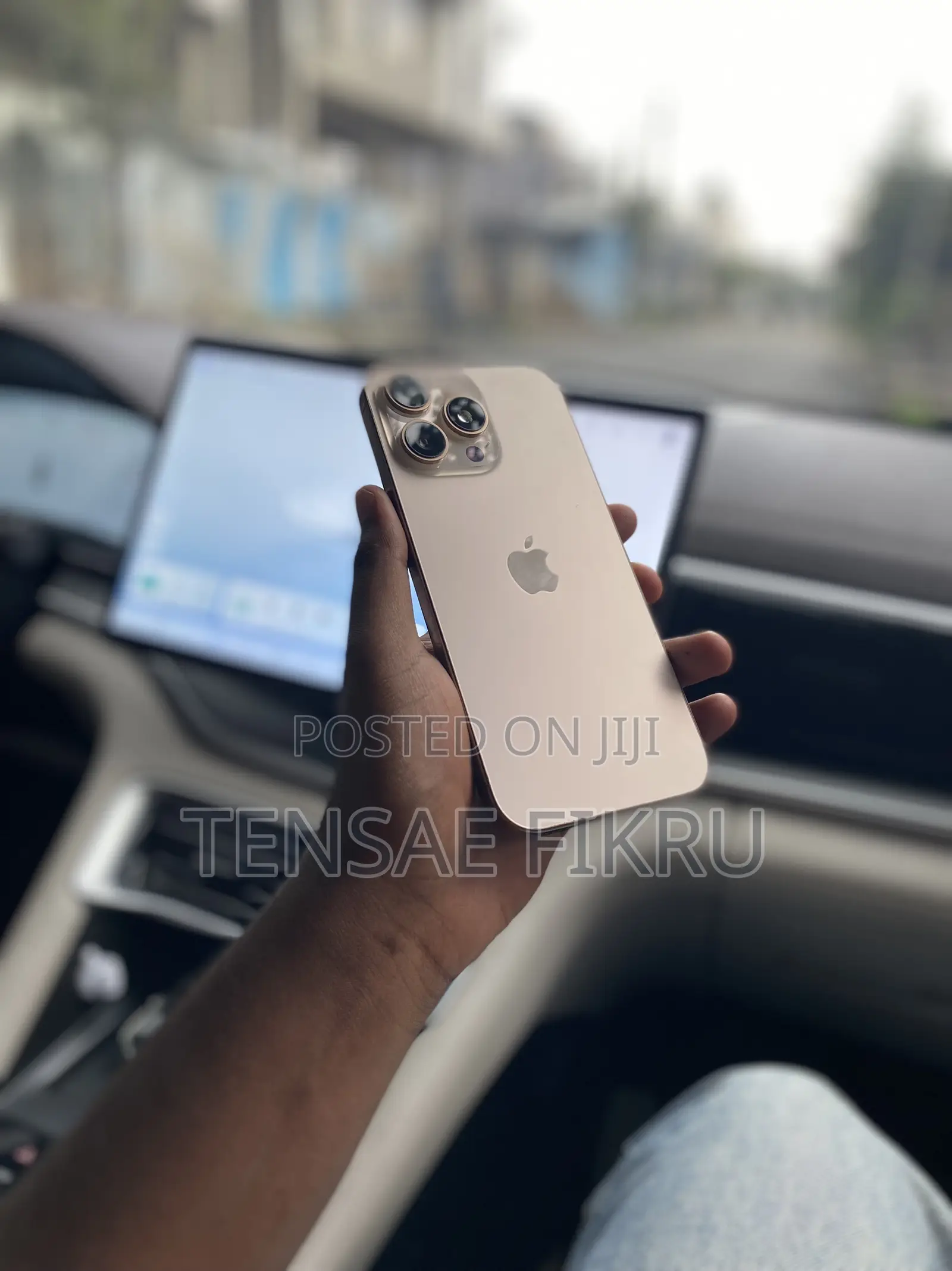 New Apple iPhone 16 Pro Max 256 GB Gold