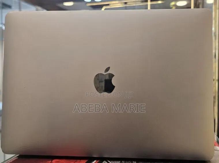 New Laptop Apple MacBook Pro 2020 16GB Apple M1 SSD 256GB